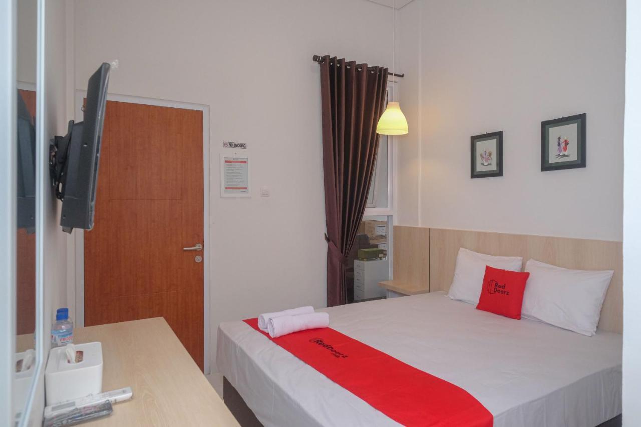 Reddoorz Syariah @ Tlogosari Semarang Hotel Alastuwo Luaran gambar